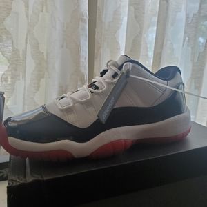 Nike retro 11 low
